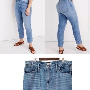 Madewell The Mom Jean In Melva Wash